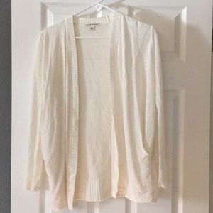 Banana Republic cream cardigan with pockets